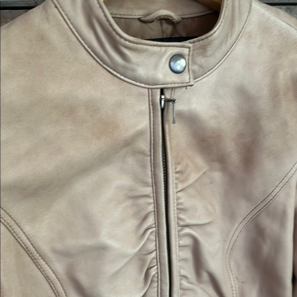 Cropped Leather Jacket - Picture 2 of 9
